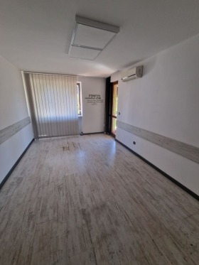 3 quartos Lagera, Sofia