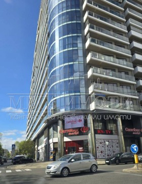 Toimisto Lazur, Burgas