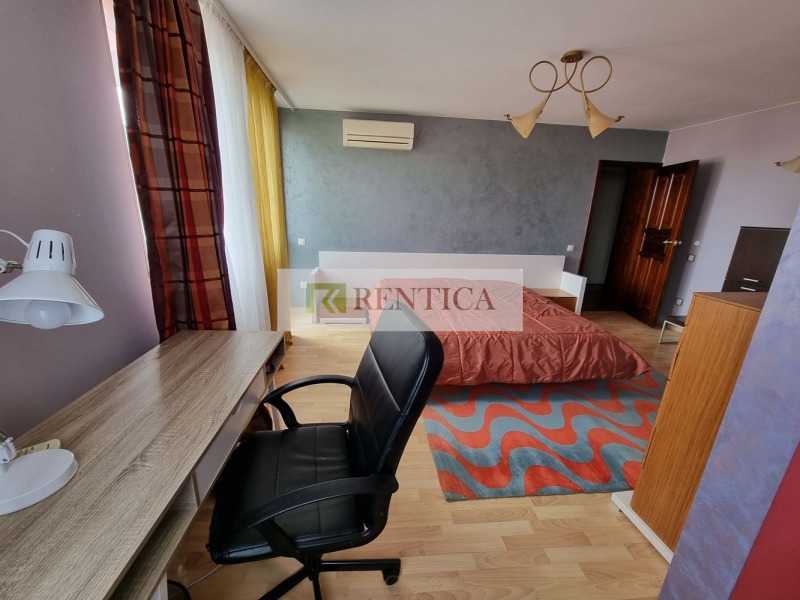 En renta  3+ dormitorios Varna , Gratska majala , 160 metros cuadrados | 27791501 - imagen [6]