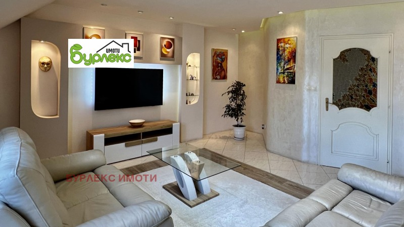 Дава под наем 3-СТАЕН, гр. Варна, Център