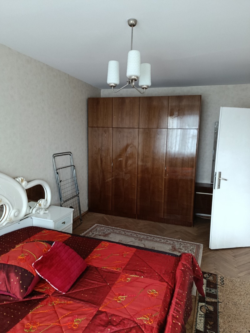 Дава под наем 3-СТАЕН, гр. София, Мусагеница, снимка 5 - Апартаменти - 52993736