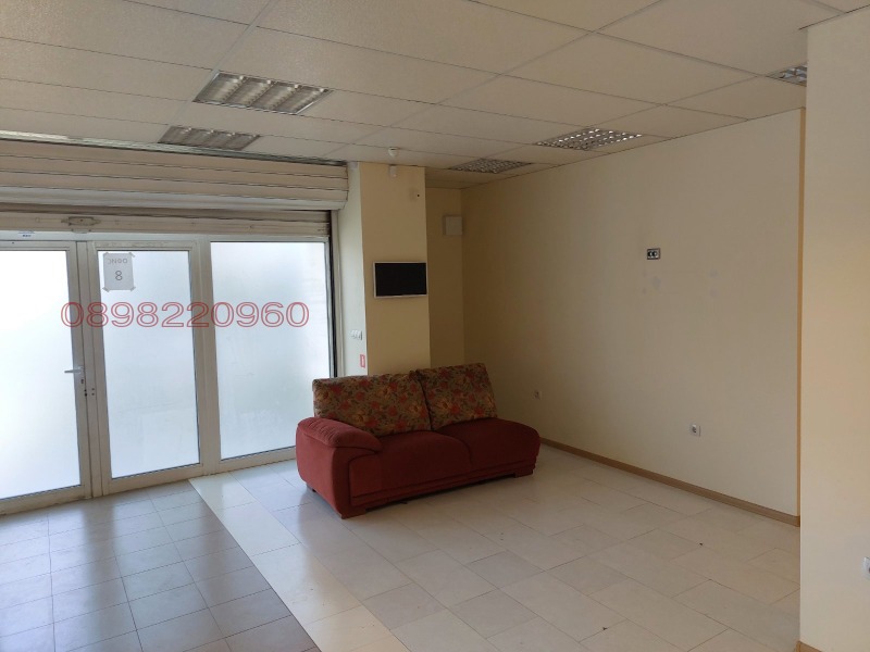 Издаје се  Канцеларија Софија , Младост 4 , 48 м2 | 25989603 - слика [2]