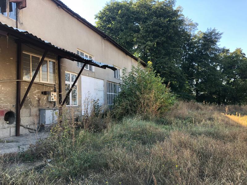 Дава под наем СКЛАД, гр. Петрич, област Благоевград, снимка 8 - Складове - 53954592