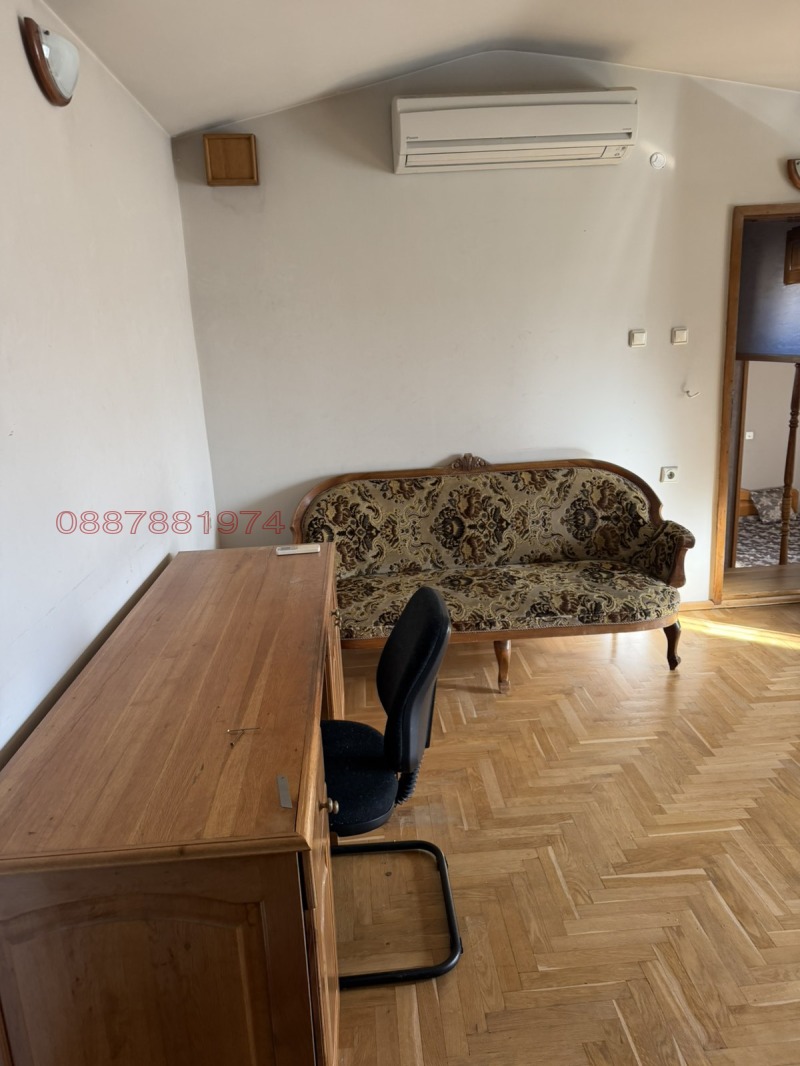 Дава под наем 4-СТАЕН, гр. Бургас, Възраждане, снимка 9 - Апартаменти - 53575591