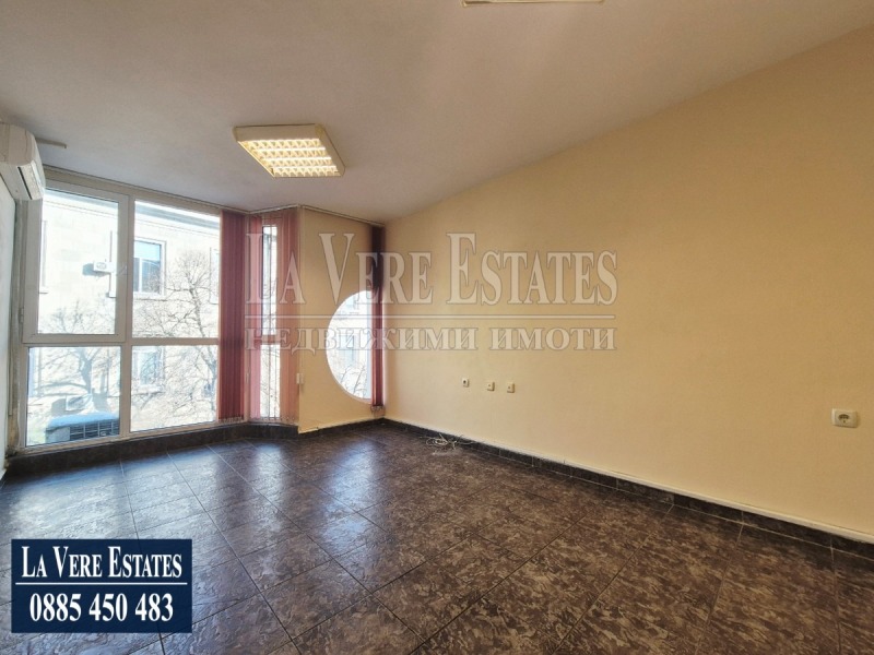 Дава под наем ОФИС, гр. Русе, Център