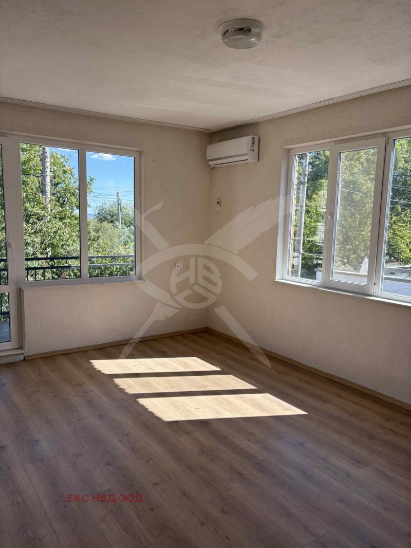 Дава под наем ЕТАЖ ОТ КЪЩА, с. Браниполе, област Пловдив