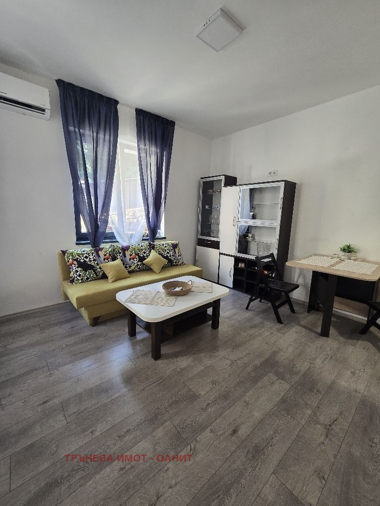 A louer  1 chambre Sofia , Tsentar , 65 m² | 57380615