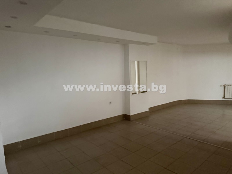 Дава под наем МАГАЗИН, гр. Пловдив, Център, снимка 11 - Магазини - 53340966