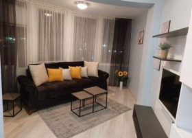 1 chambre Gratska mahala, Varna