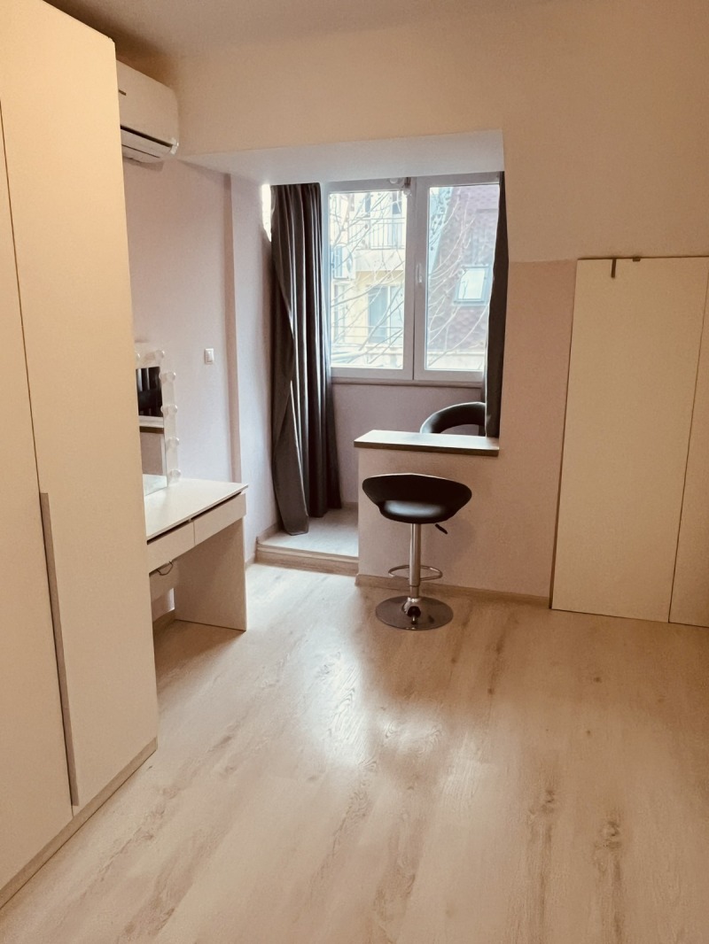 Дава под наем 2-СТАЕН, гр. Бургас, Възраждане, снимка 8 - Апартаменти - 53241675