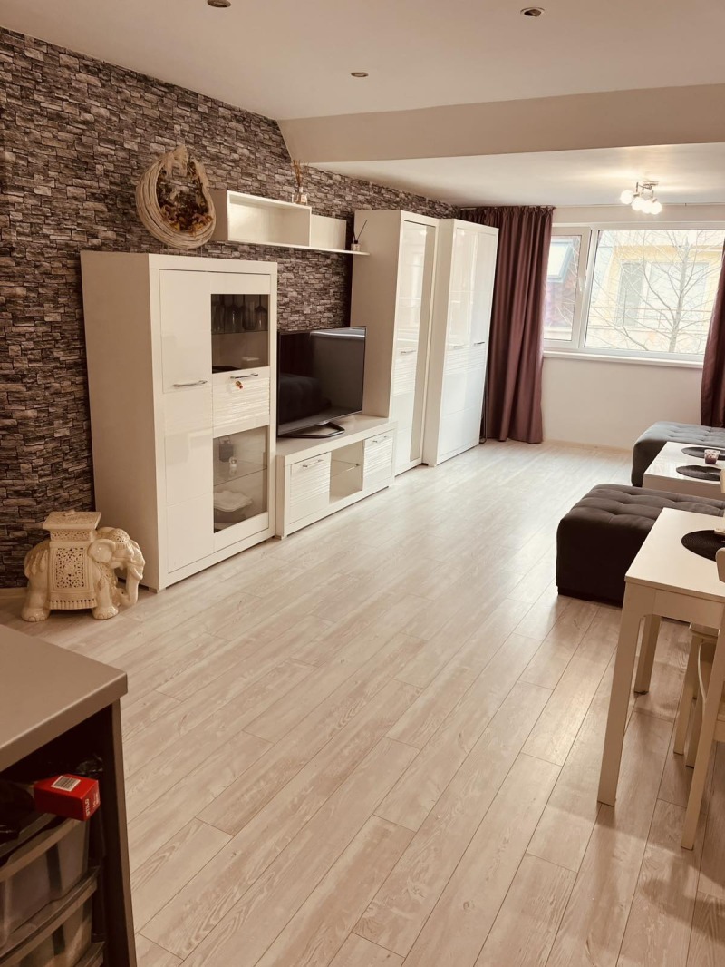 Дава под наем 2-СТАЕН, гр. Бургас, Възраждане, снимка 10 - Апартаменти - 53241675