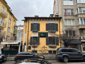 Къщи под наем в град София, Център - изображение 17 