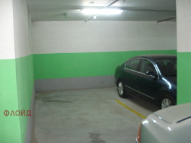 ГАРАЖ, ПАРКОМЯСТО, 15 m2