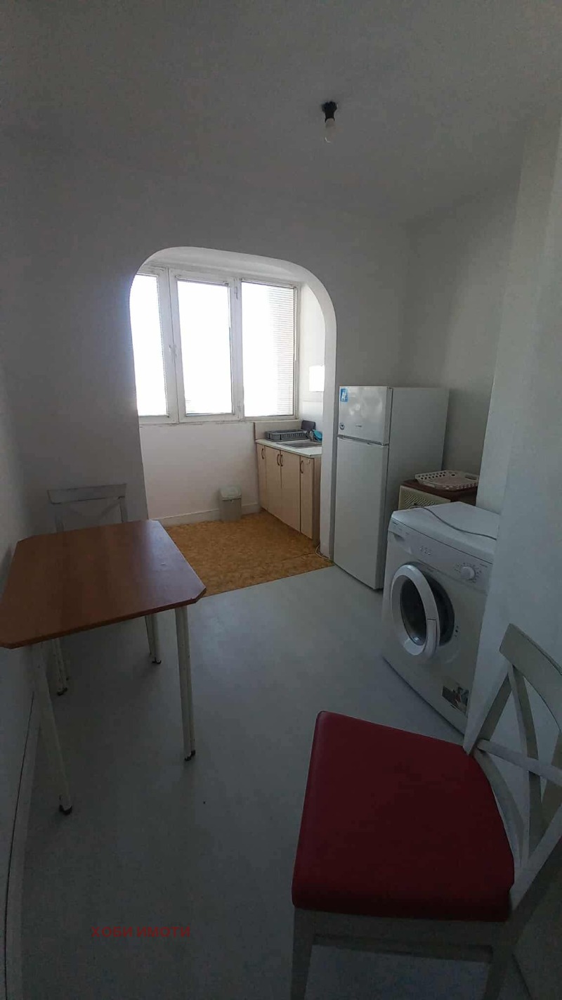 De inchiriat  1 dormitor Plovdiv , Cârșiiaca , 65 mp | 79317112 - imagine [3]