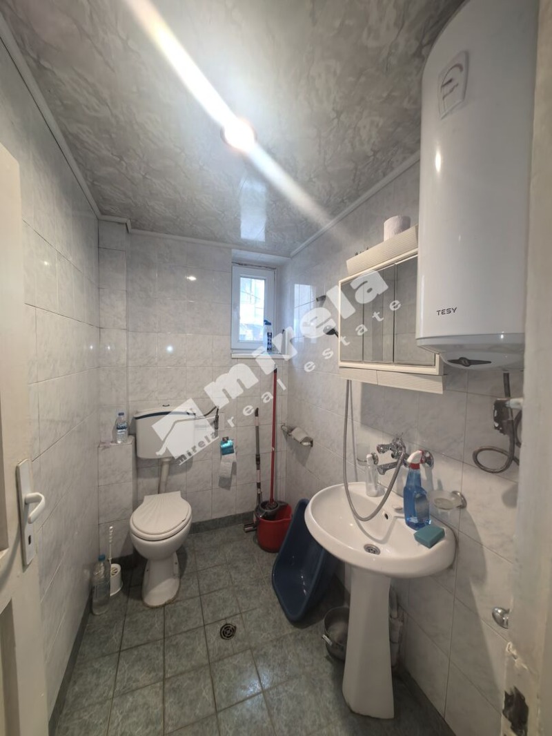 Дава под наем 3-СТАЕН, гр. Ямбол, Център, снимка 10 - Апартаменти - 53160988