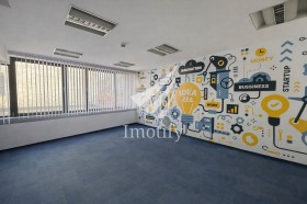ОФИС, 350 m2