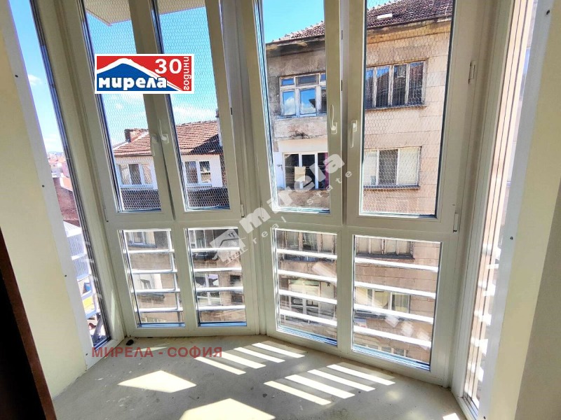 De inchiriat  1 dormitor Sofia , Țentâr , 85 mp | 80830429 - imagine [14]