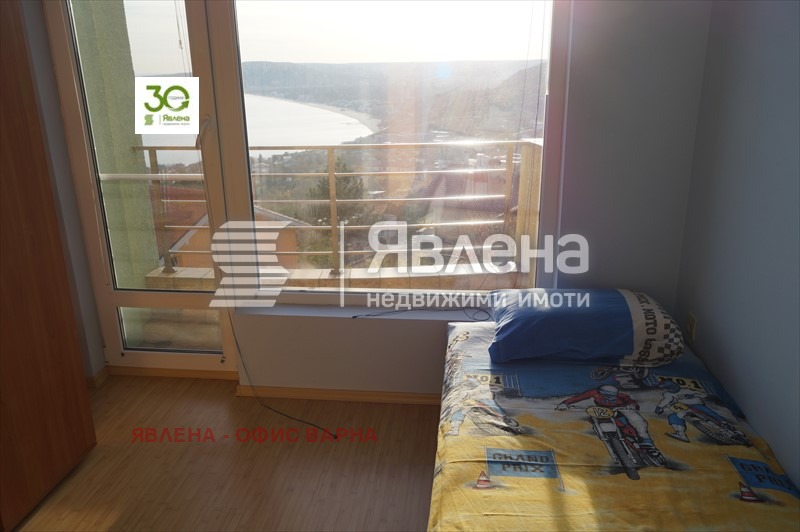 En renta  2 dormitorios región Dóbrich , Balchik , 90 metros cuadrados | 77969152 - imagen [4]