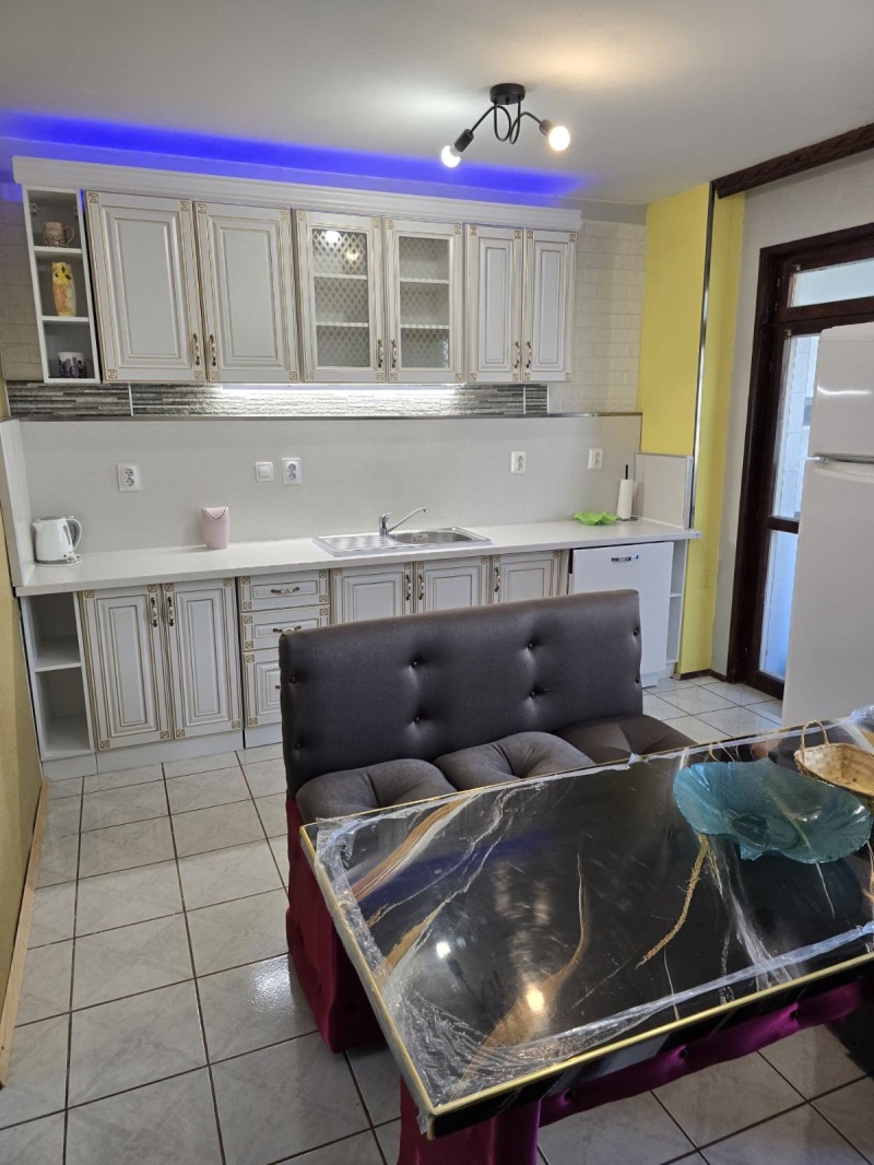 Til leie  3+ soverom Plovdiv , Kjusjuk Parisj , 116 kvm | 76994541 - bilde [5]
