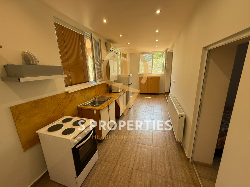 De inchiriat  Etajul casei Varna , c.c. Ciaica , 70 mp | 89850906 - imagine [10]