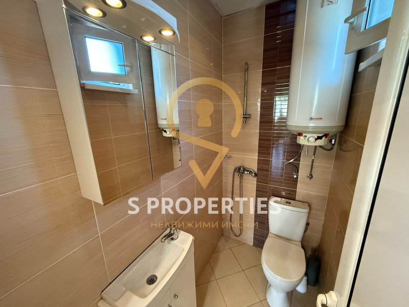 De inchiriat  Etajul casei Varna , c.c. Ciaica , 70 mp | 89850906 - imagine [17]
