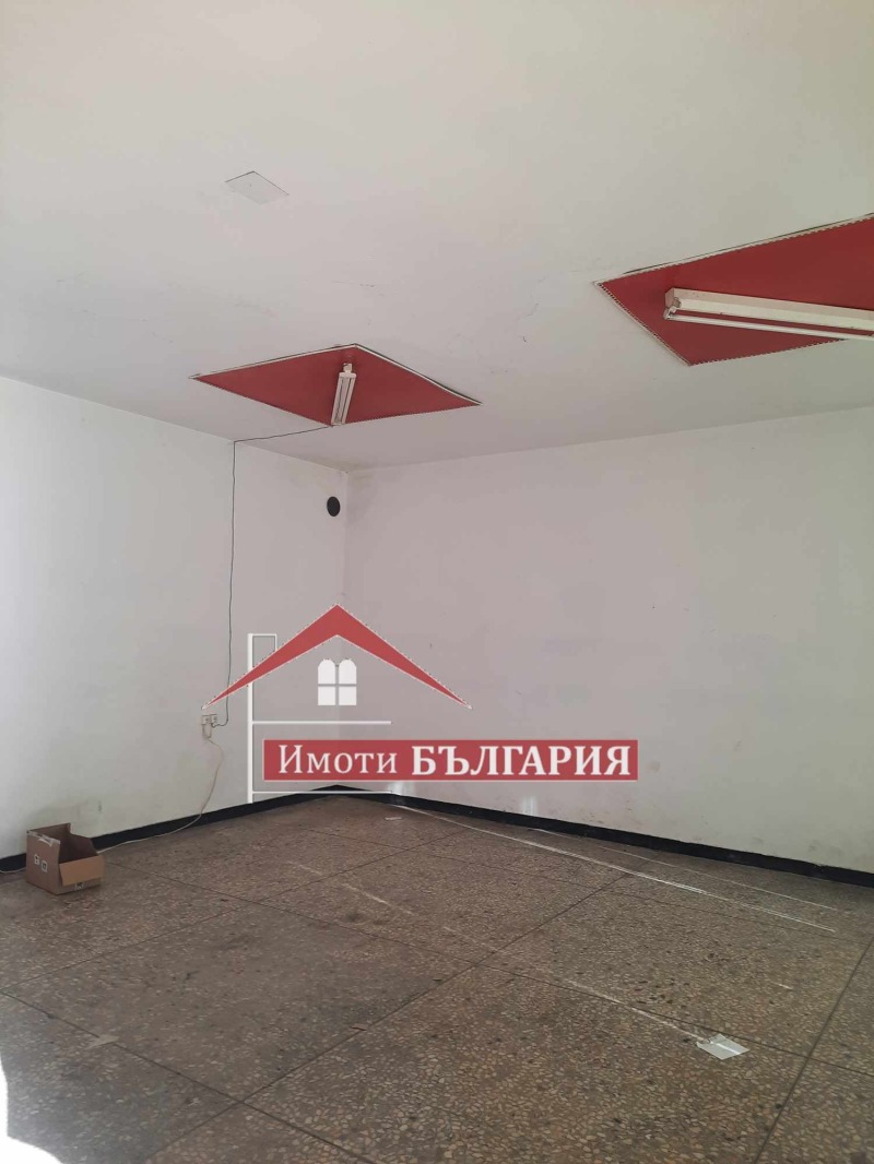 Дава под Наем МАГАЗИН в област Пловдив, гр. Карлово - 157 кв.м / 440 € » 860.57 лв., НЕДВИЖИМИ ИМОТИ В БЪЛГАРИЯ