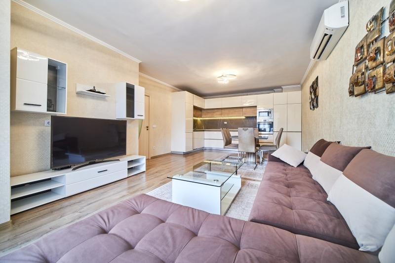 Дава под нем  3-стаен, град Варна, Окръжна болница-Генерали • 1 022 € • ID 41007453 — holmes.bg - [1] 