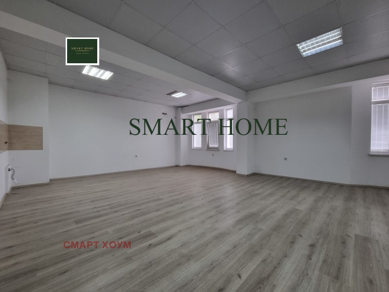 Дава под наем ОФИС, гр. Горна Оряховица, област Велико Търново, снимка 2 - Офиси - 52651769