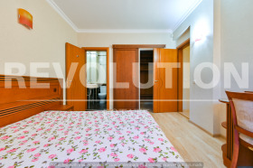 2 bedroom Vitosha, Sofia 8