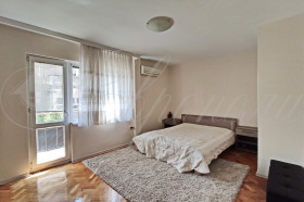 2 Schlafzimmer Lozenez, Sofia 8