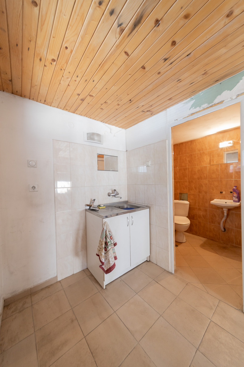 Te huur  Kantoor Sofia , Tsentar , 40 m² | 24076079 - afbeelding [12]
