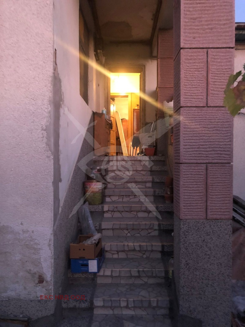 Под наем КЪЩА, област Пловдив, с. Калековец • 100 € / 195.58 лв. • 24342002 1