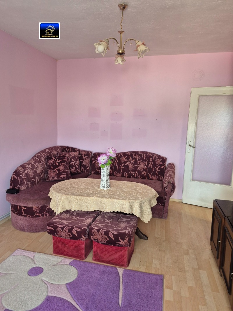 En renta  1 dormitorio Dobrich , Tsentar , 56 metros cuadrados | 65161949