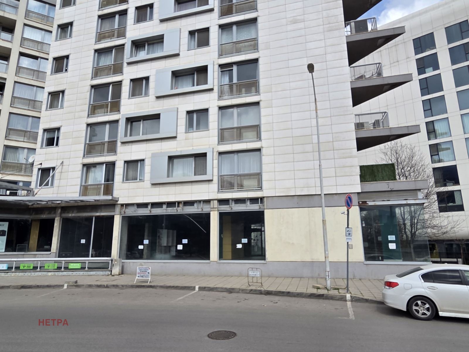 Дава под наем МАГАЗИН, гр. София, Манастирски ливади, снимка 3 - Магазини - 53990324