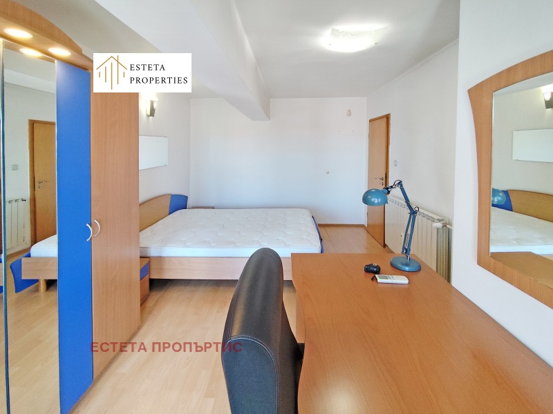 Vuokrattavana  Pienhuoneisto Sofia , Meditsinska akademija , 200 neliömetriä | 26765259 - kuva [8]