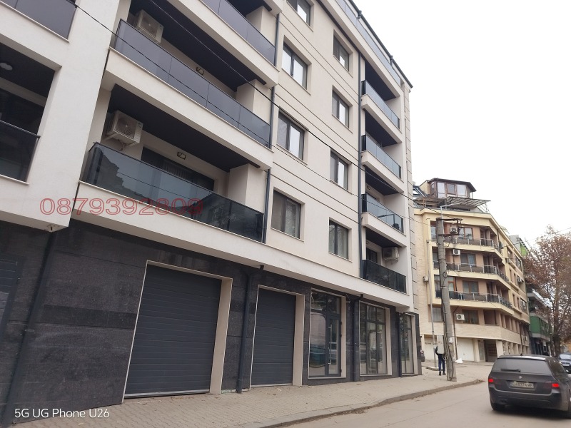 Дава под наем ГАРАЖ, ПАРКОМЯСТО, гр. Плевен, Идеален център, снимка 2 - Гаражи и паркоместа - 53409245