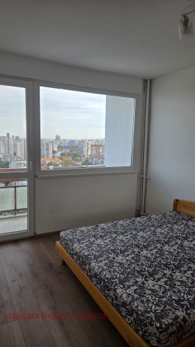 ���� ��� ���� 3-����� | Imot.bg � ����� ������ 12