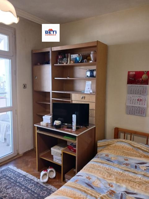 Дава под наем СТАЯ, гр. София, Света Троица, снимка 2 - Стаи под наем - 56114648