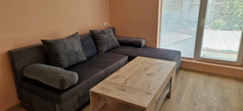 Дава под нем  Къща, град София, Левски •  675 EUR • ID 68820432 — holmes.bg - [1] 