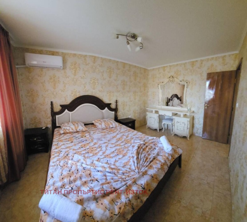 K pronájmu  2 ložnice Burgas , Sarafovo , 86 m2 | 14767575 - obraz [7]