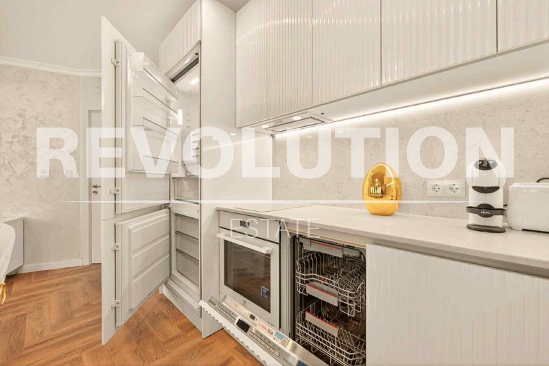 Дава под наем 3-СТАЕН, гр. Варна, Център, снимка 5 - Апартаменти - 51687915