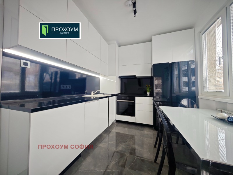 Дава под наем 3-СТАЕН, гр. София, Оборище, снимка 8 - Апартаменти - 53081673