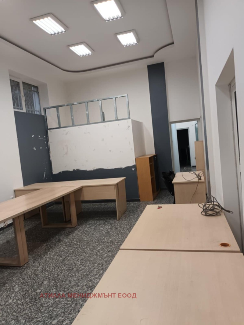 Do wynajęcia  Biuro Plowdiw , Centar , 80 mkw | 76388517