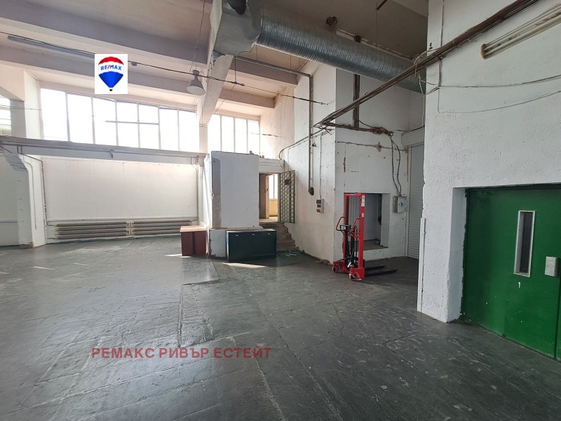 Дава под наем ПРОМ. ПОМЕЩЕНИЕ, гр. Русе, Родина 1, снимка 4 - Производствени сгради - 52214085