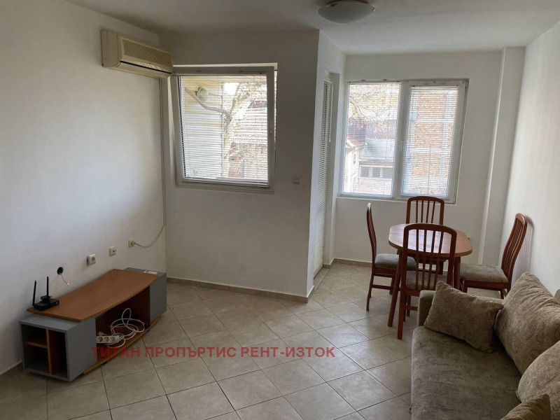 Дава под наем 2-СТАЕН, гр. Бургас, Възраждане, снимка 2 - Апартаменти - 52588581