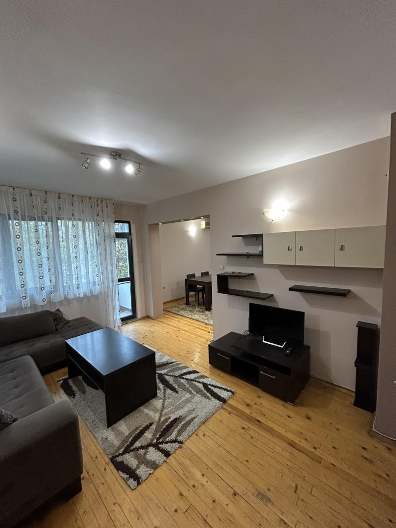 Дава под наем 4-СТАЕН, гр. Пловдив, Център