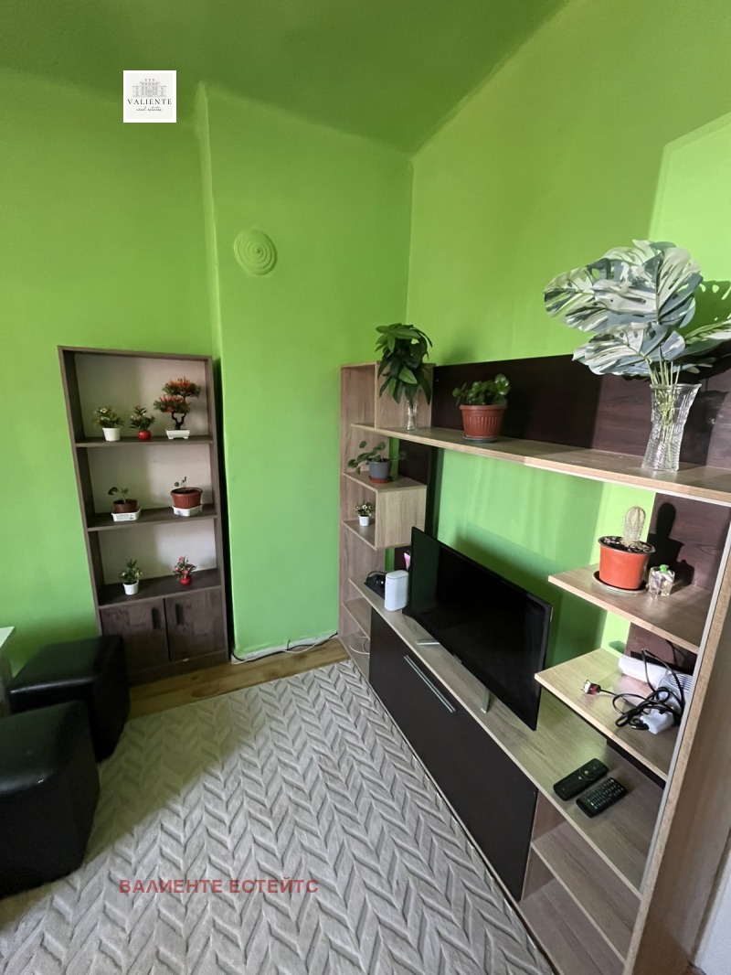 Дава под Наем 2-СТАЕН в град София, Център - 50 кв.м / 599 € » 1 171.54 лв., ВАЛИЕНТЕ ЕСТЕЙТС