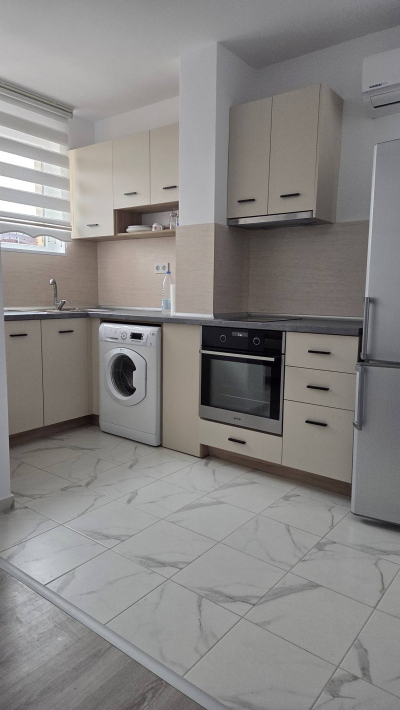 Дава под наем 3-СТАЕН, гр. Пловдив, Южен