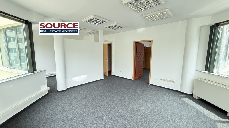 A louer  Bureau Sofia , Tsentar , 84 m² | 63145983 - image [4]