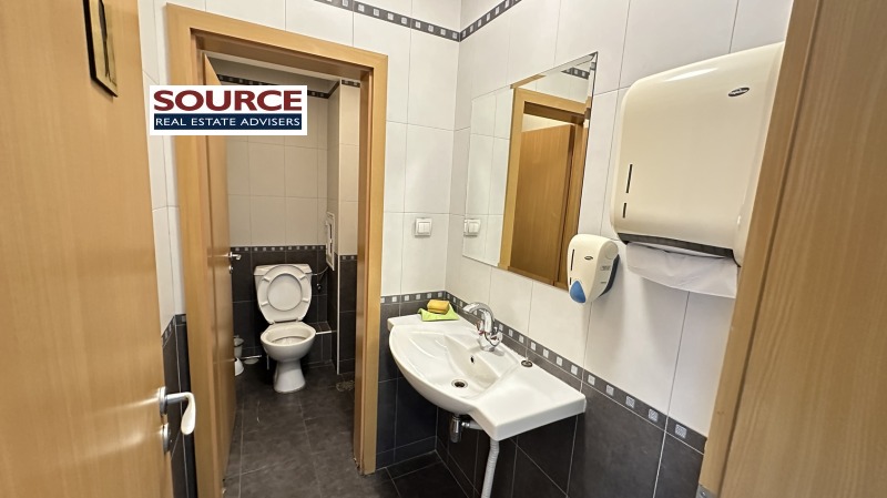 A louer  Bureau Sofia , Tsentar , 84 m² | 63145983 - image [8]
